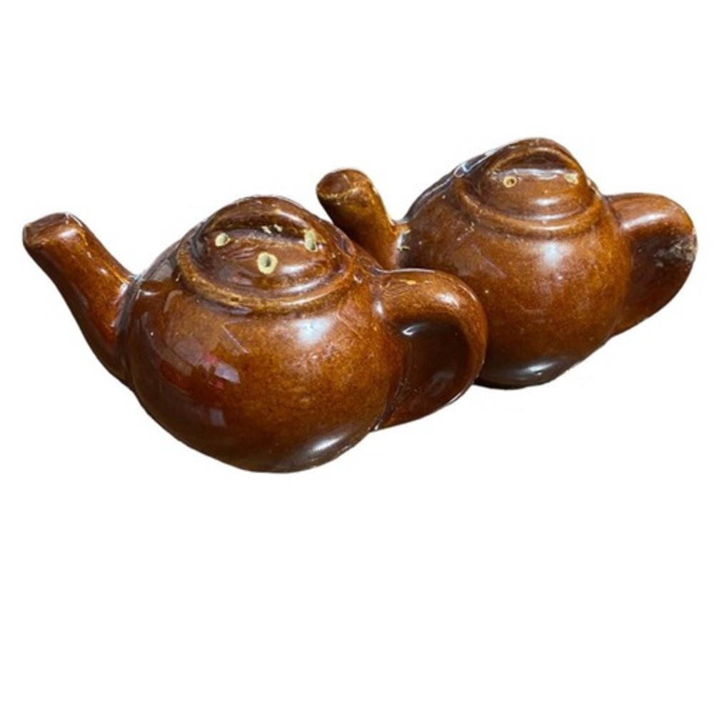Vintage brown ceramic tea pot‎ salt & pepper shakers with cork bottoms